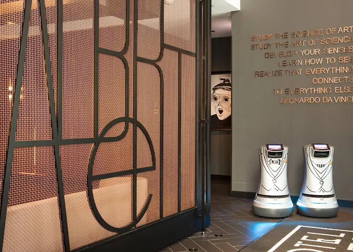 Dog friendly hotels Emc2, Autograph Collection