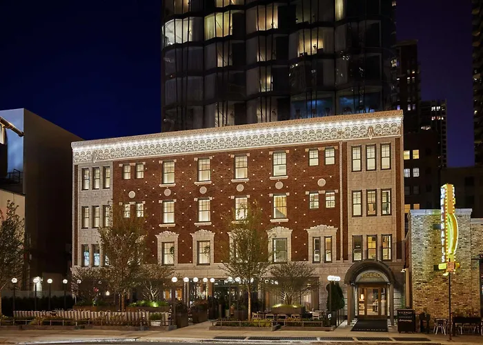 Beach Hotels Viceroy Chicago