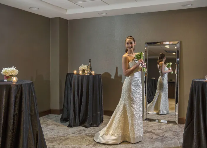 Resort: Ac Hotel Chicago Downtown